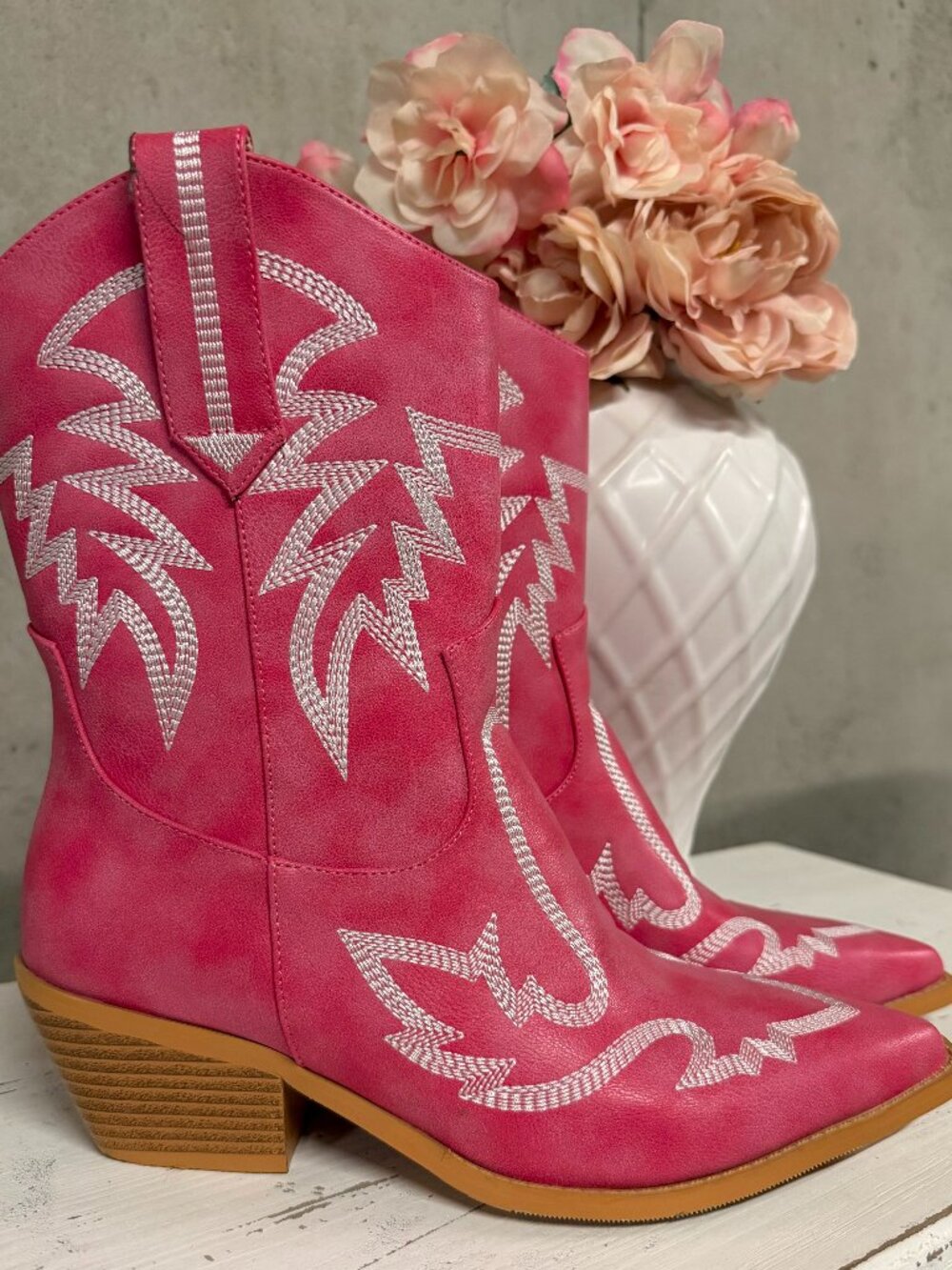 Wet Kiss Pink Western Ankle Boots, Size 7.5